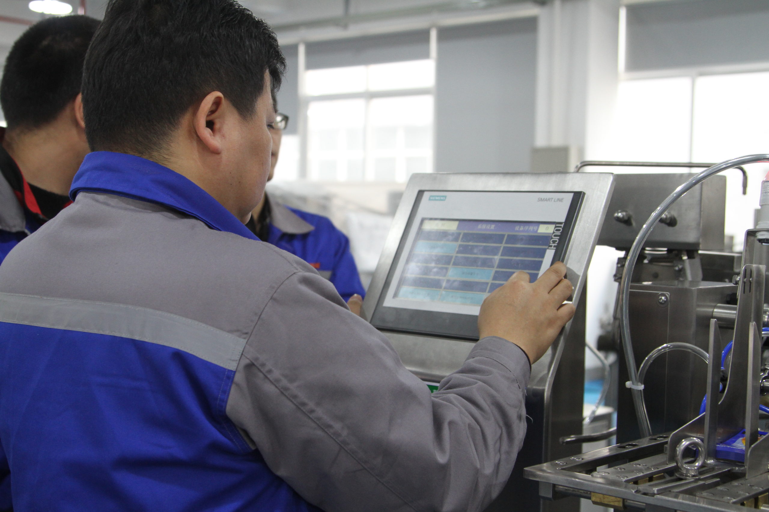 Packaging machine technician discount
